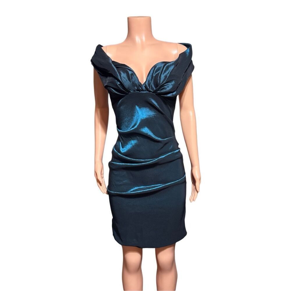 Off the shoulder ruched detail midi dress L